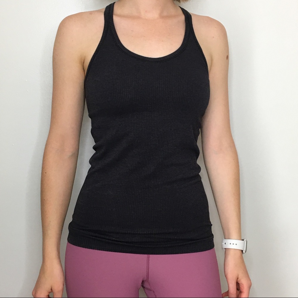 Lululemon ribbed tank with built-in bra